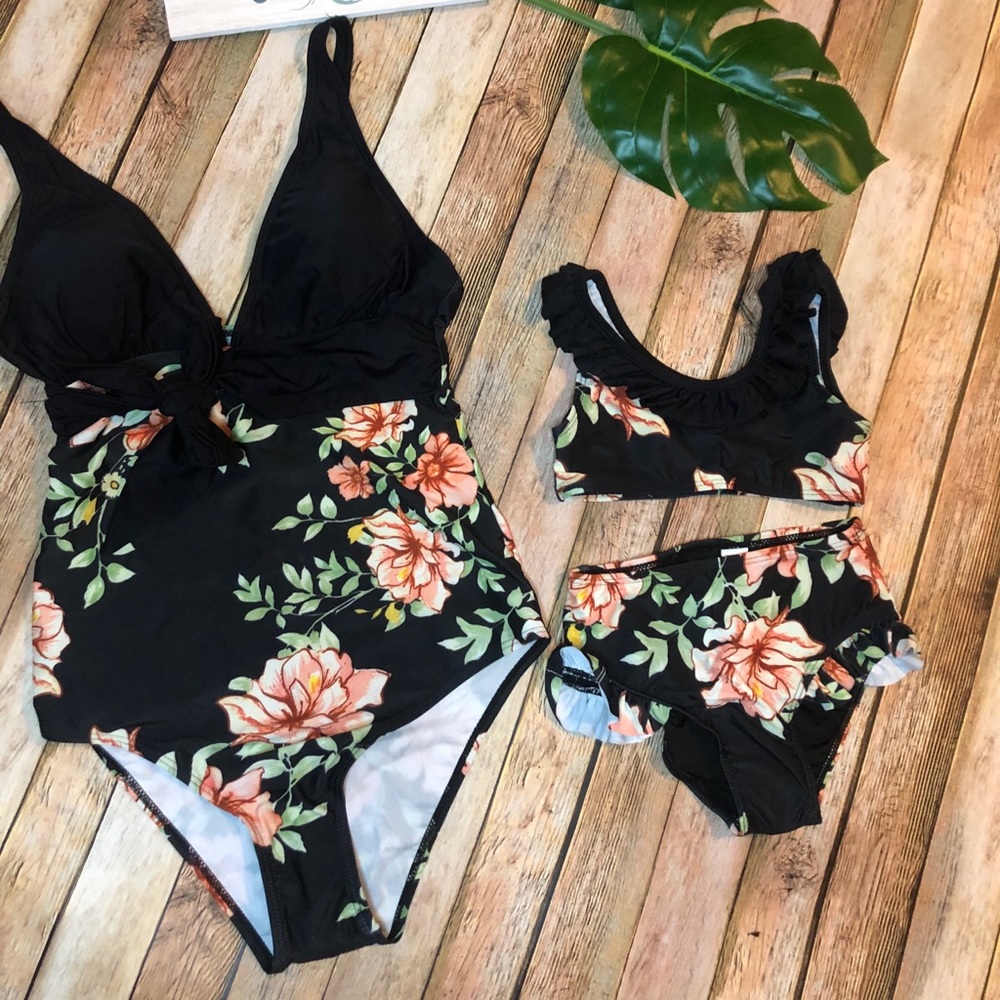 “Mommy and me” Black floral set